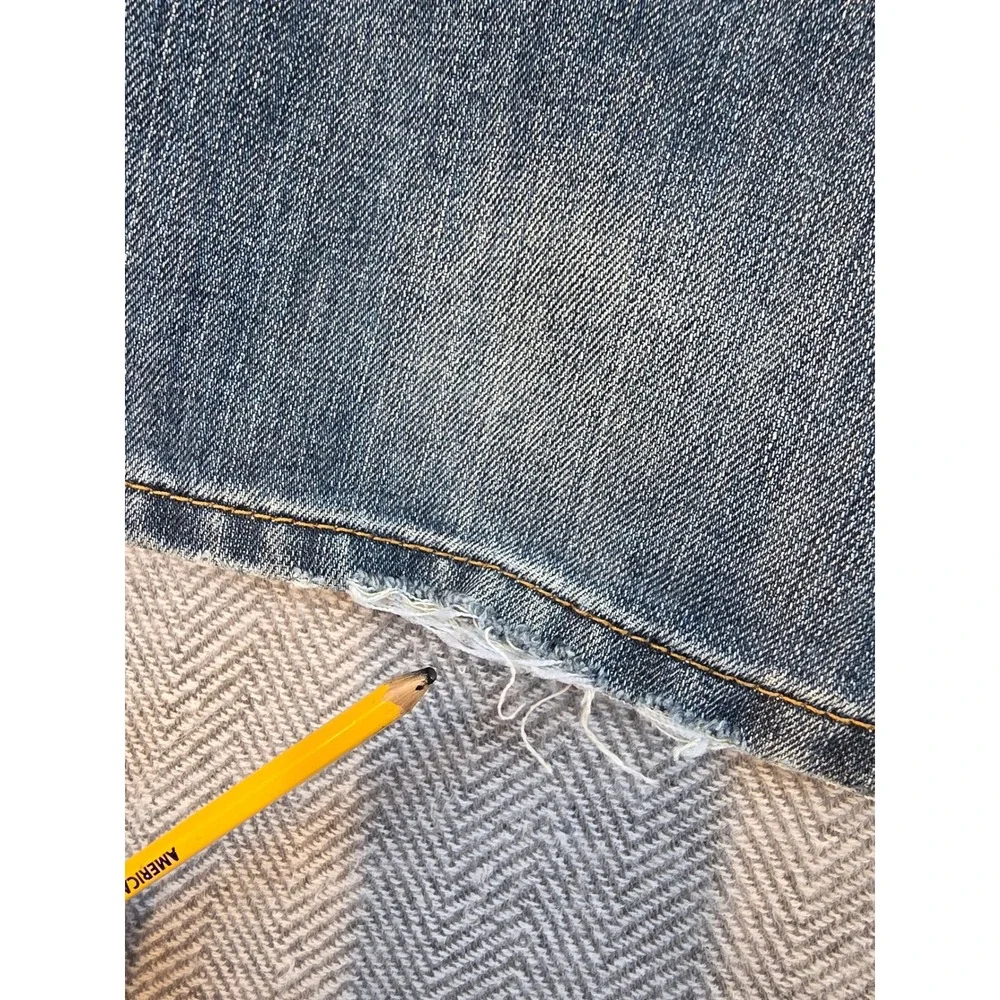 Levis 559 Relaxed Straight Jeans Mens 33x34 Medium Wash Blue Distressed Thrashed